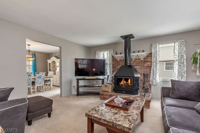 1 Edgar Ave, Green Brook Twp., NJ 08812