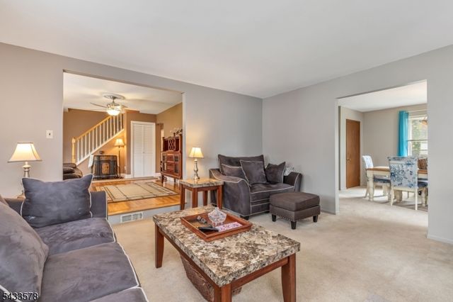 1 Edgar Ave, Green Brook Twp., NJ 08812