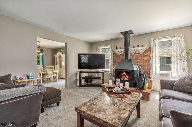 1 Edgar Ave, Green Brook Twp., NJ 08812