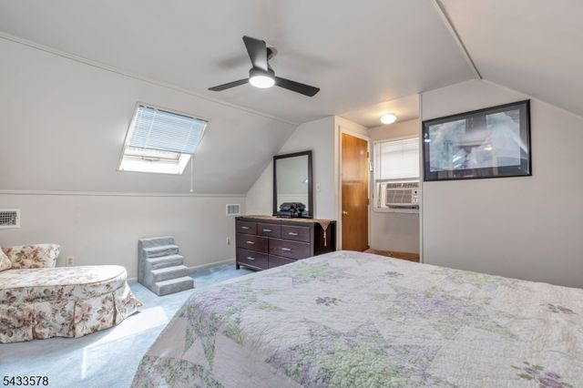 1 Edgar Ave, Green Brook Twp., NJ 08812