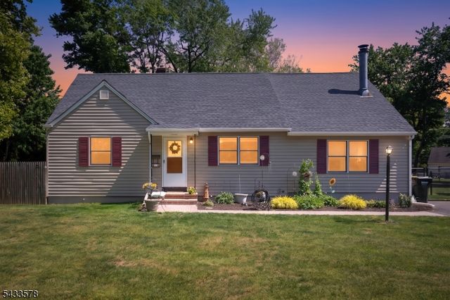 1 Edgar Ave, Green Brook Twp., NJ 08812