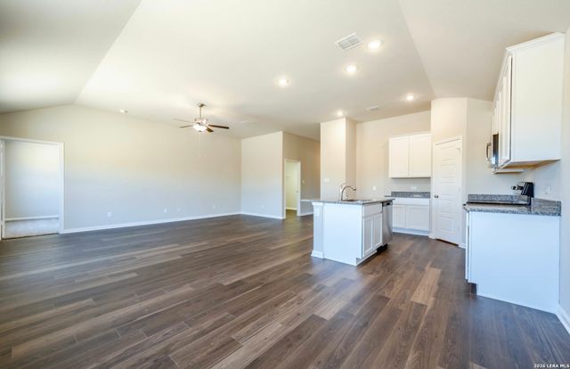 7106 EMERALD VALLEY, San Antonio, TX 78242
