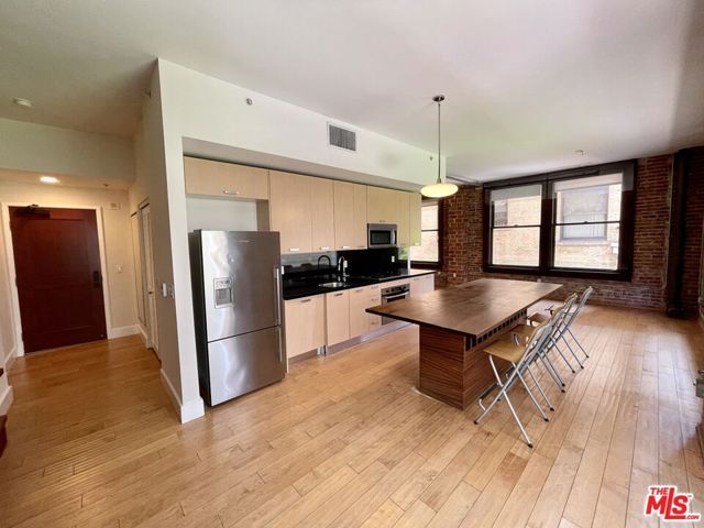 460 S SPRING Street 312, Los Angeles, CA 90013