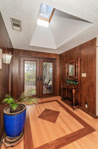 3670 S Newmark Avenue, Sanger, CA 93657