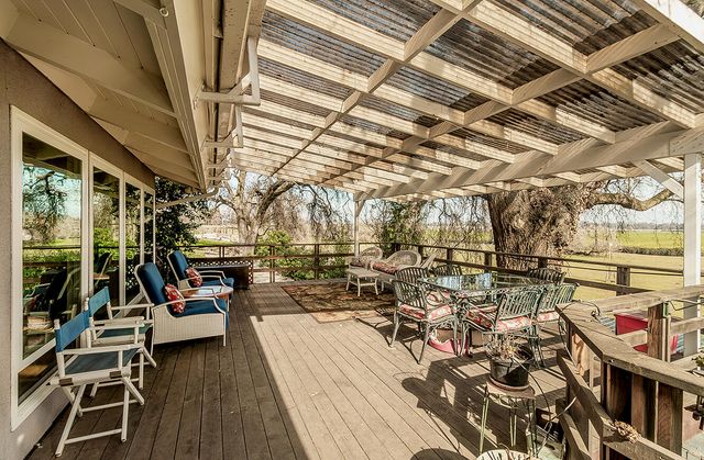 3670 S Newmark Avenue, Sanger, CA 93657