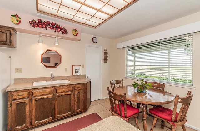 3670 S Newmark Avenue, Sanger, CA 93657