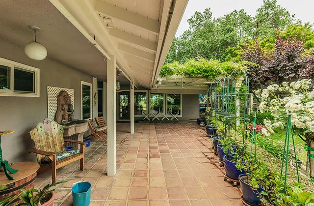 3670 S Newmark Avenue, Sanger, CA 93657