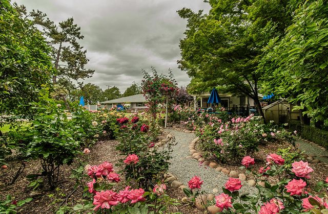 3670 S Newmark Avenue, Sanger, CA 93657