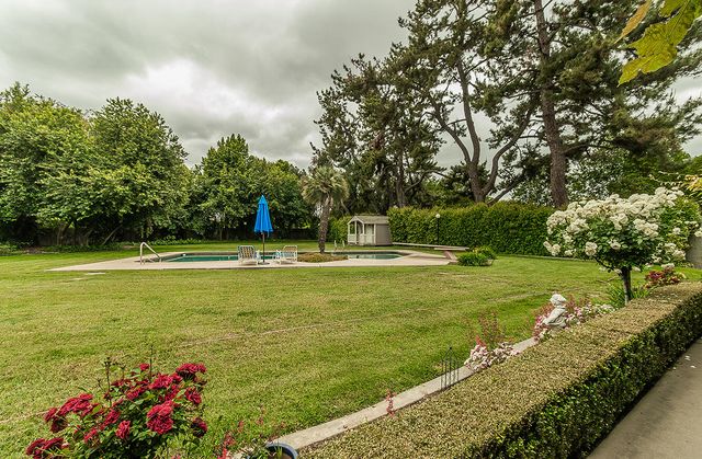 3670 S Newmark Avenue, Sanger, CA 93657