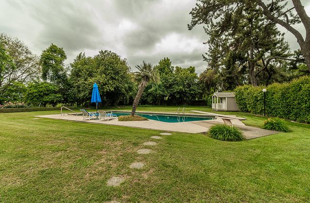 3670 S Newmark Avenue, Sanger, CA 93657