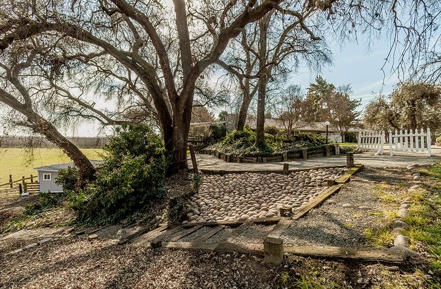 3670 S Newmark Avenue, Sanger, CA 93657