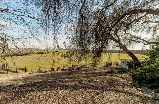 3670 S Newmark Avenue, Sanger, CA 93657