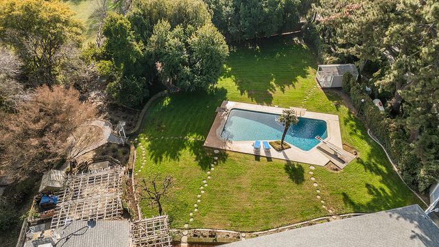 3670 S Newmark Avenue, Sanger, CA 93657