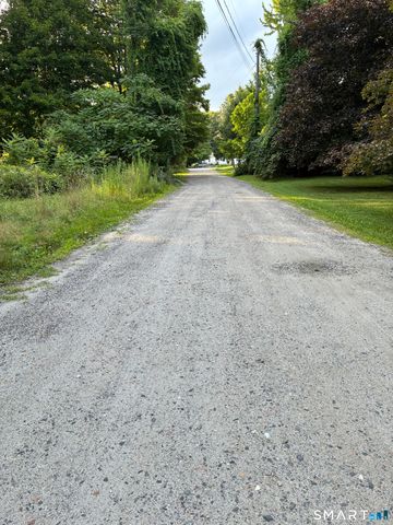 14 Meadow Ridge Road, Litchfield, CT 06759