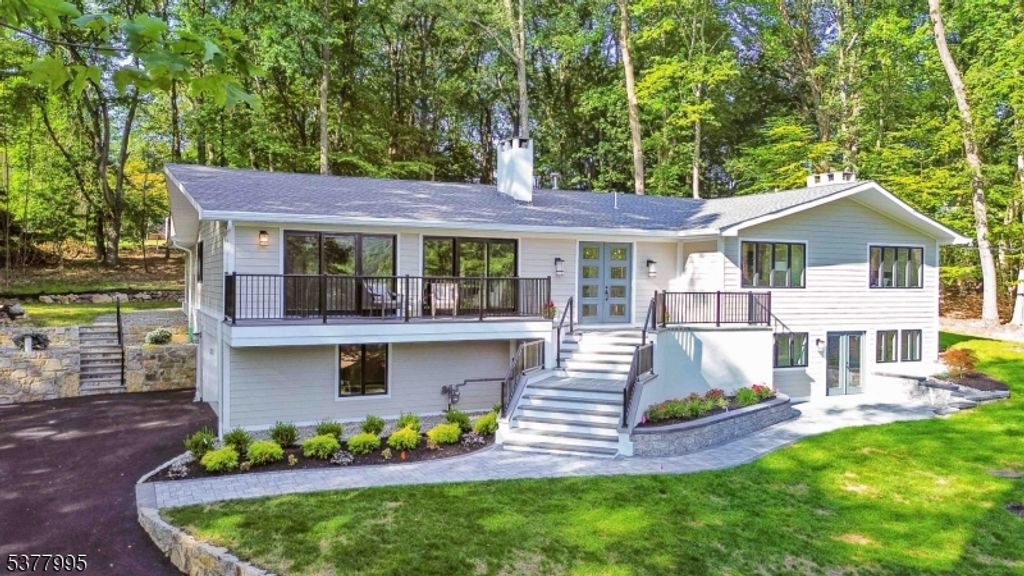 9 Radtke Rd, Randolph Twp., NJ 07869