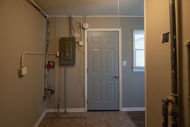 1068 Leith Avenue, Waukegan, IL 60085