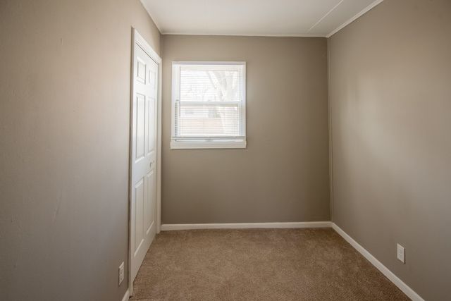 1068 Leith Avenue, Waukegan, IL 60085