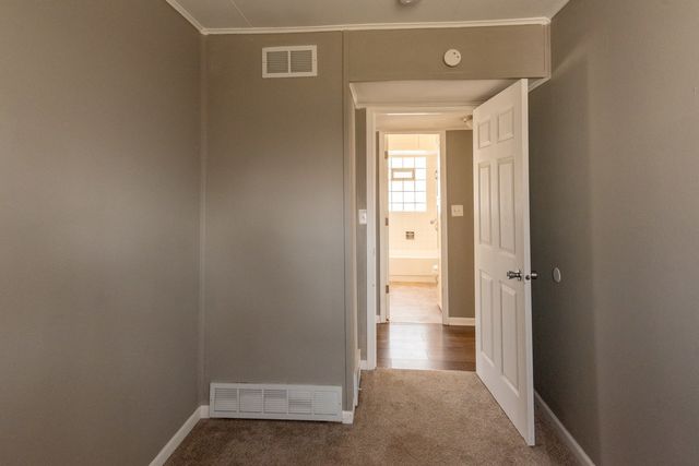 1068 Leith Avenue, Waukegan, IL 60085