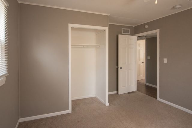 1068 Leith Avenue, Waukegan, IL 60085