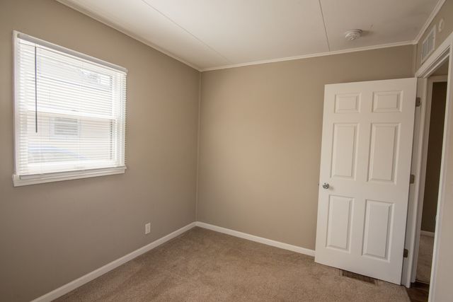 1068 Leith Avenue, Waukegan, IL 60085