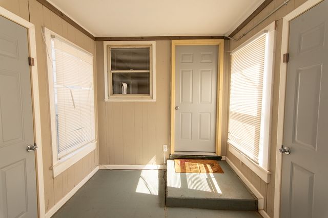 1068 Leith Avenue, Waukegan, IL 60085