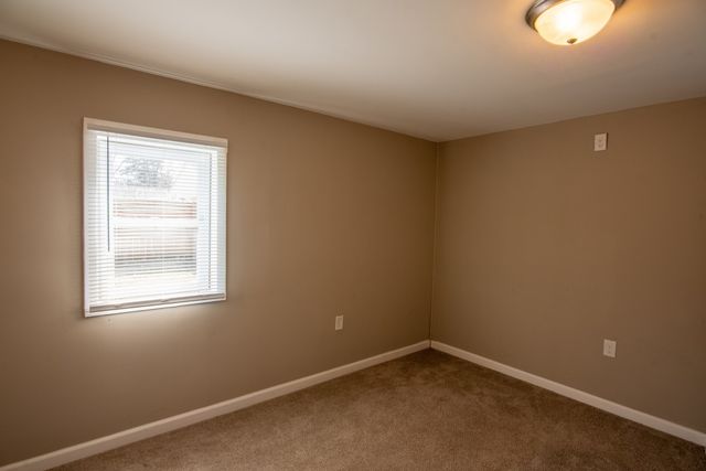 1068 Leith Avenue, Waukegan, IL 60085