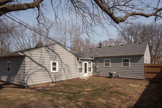 1068 Leith Avenue, Waukegan, IL 60085