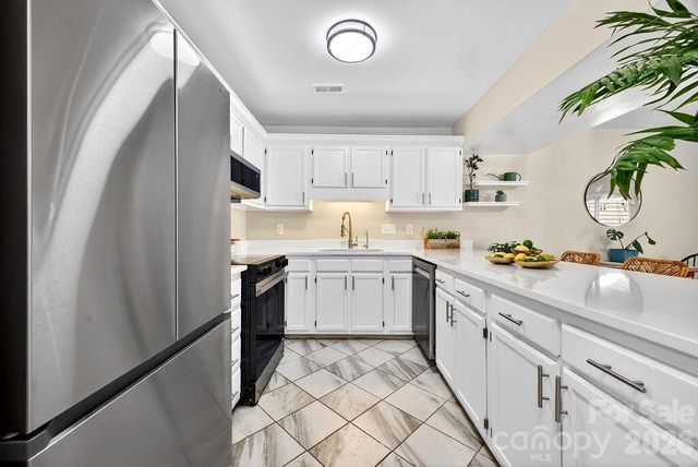 16 Spears Avenue 9, Asheville, NC 28801