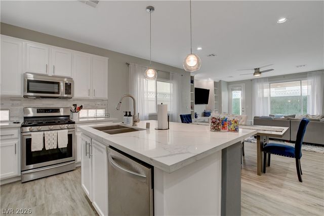 6179 Hopeful Light Avenue, Las Vegas, NV 89139