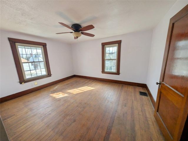 627 Kimball Ave, New Kensington, PA 15068