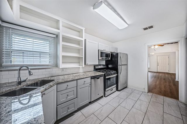 2802 Dancy ST, Austin, TX 78722