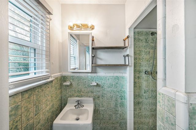 2802 Dancy ST, Austin, TX 78722