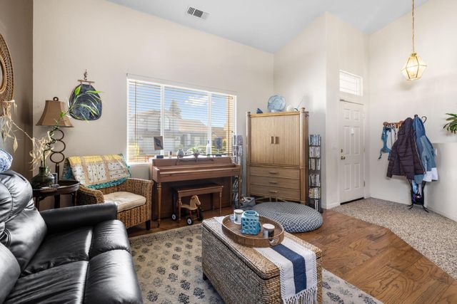 7021 Bolzano Way, Elk Grove, CA 95757