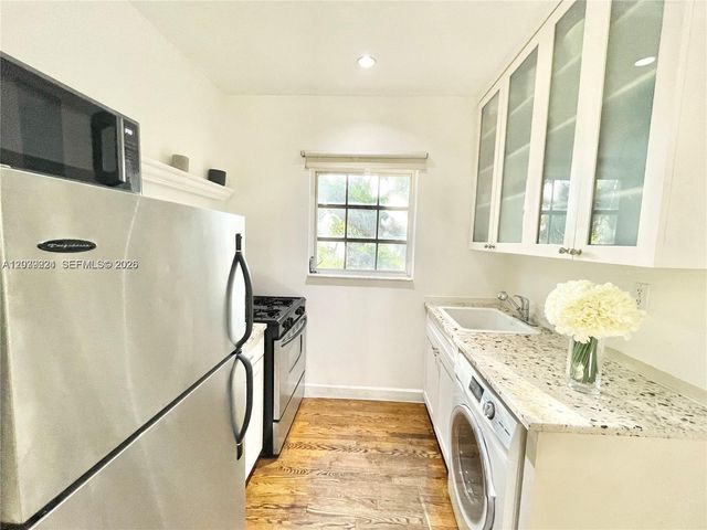 439 15th Street 18, Miami Beach, FL 33139