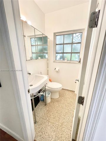 439 15th Street 18, Miami Beach, FL 33139