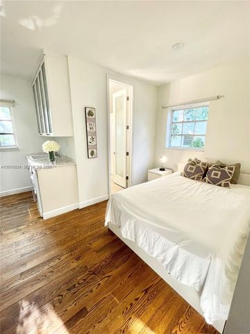 439 15th Street 18, Miami Beach, FL 33139