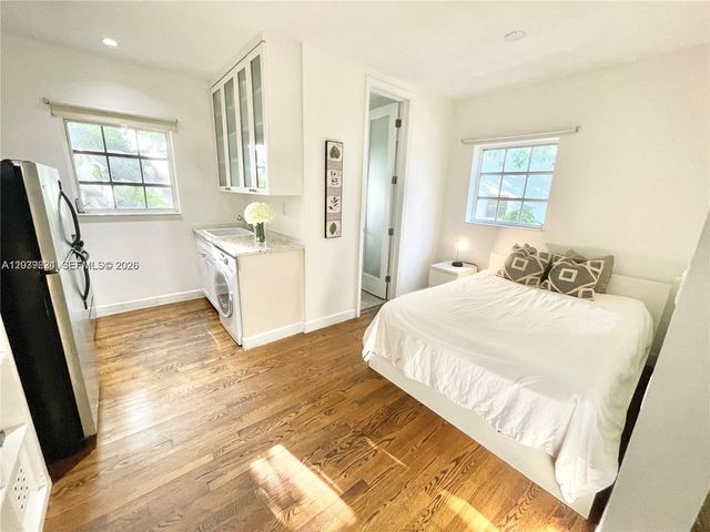 439 15th Street 18, Miami Beach, FL 33139