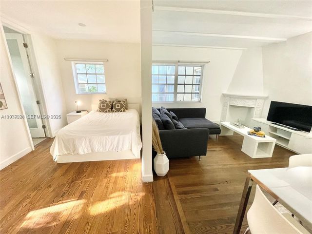 439 15th Street 18, Miami Beach, FL 33139