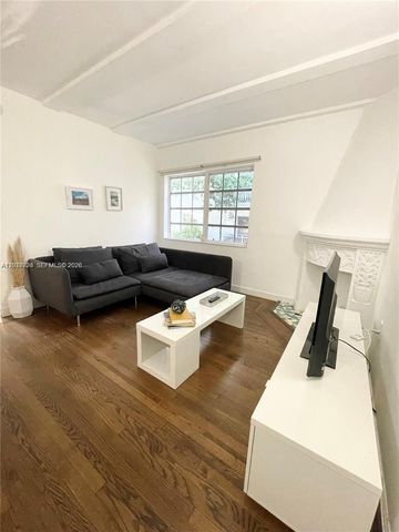 439 15th Street 18, Miami Beach, FL 33139