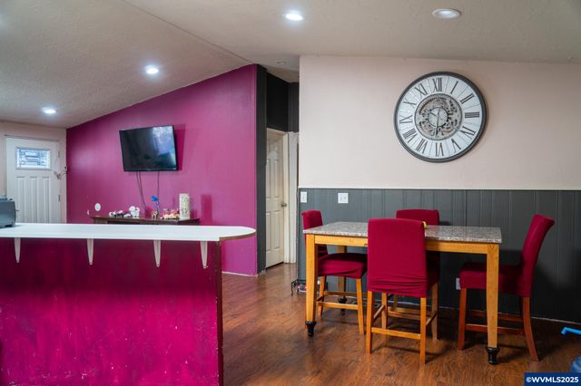 300 S Everest Rd 19, Newberg, OR 97132