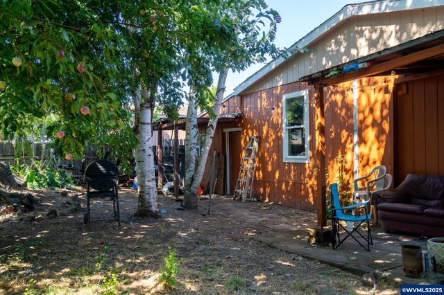 300 S Everest Rd 19, Newberg, OR 97132