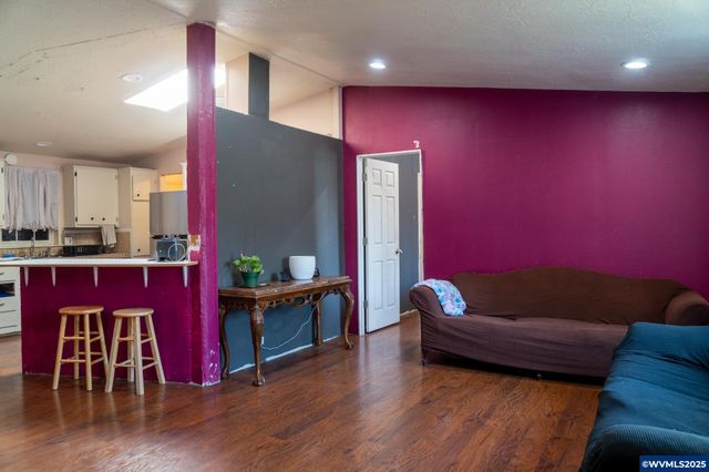 300 S Everest Rd 19, Newberg, OR 97132