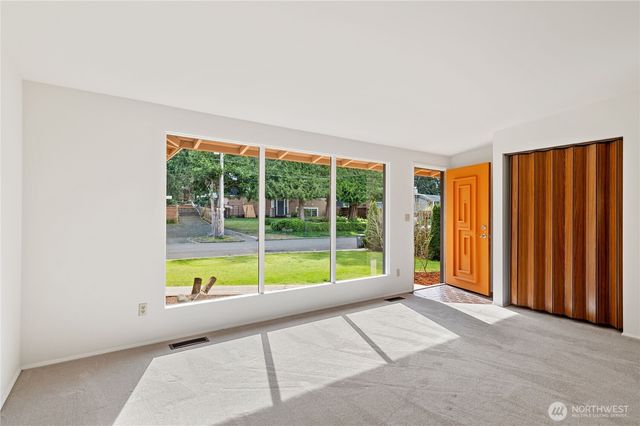 28841 23rd Avenue S, Federal Way, WA 98003