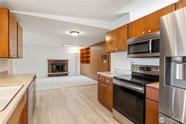 28841 23rd Avenue S, Federal Way, WA 98003