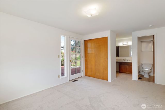 28841 23rd Avenue S, Federal Way, WA 98003