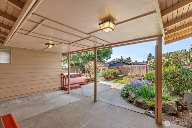 28841 23rd Avenue S, Federal Way, WA 98003