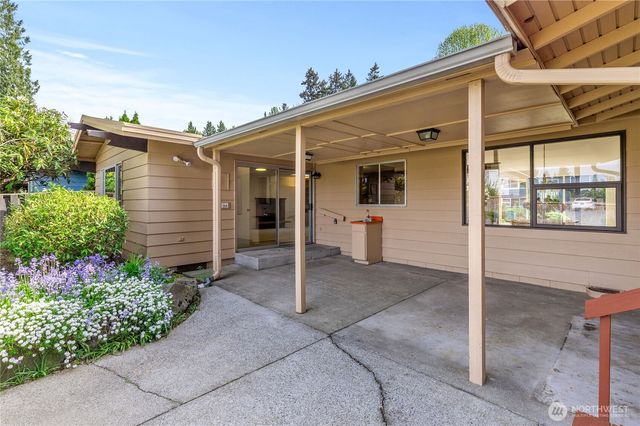 28841 23rd Avenue S, Federal Way, WA 98003