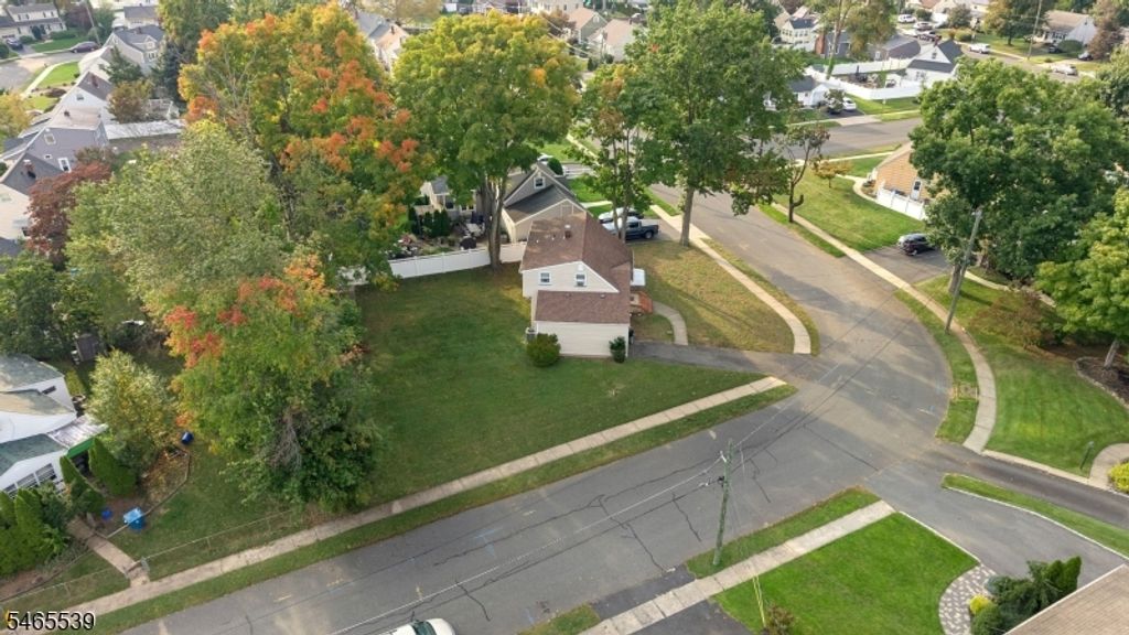37 Leeds Dr, South Plainfield Boro, NJ 07080 — photo 5
