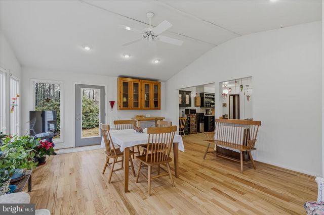 91 IRONWOOD LN, Berkeley Springs, WV 25411