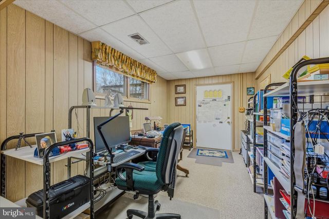 91 IRONWOOD LN, Berkeley Springs, WV 25411